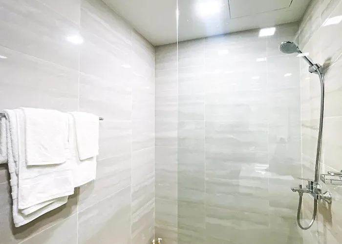 Cozy 3br Near Airport & Okada, Solaire Ii Infinity Pool * Manila