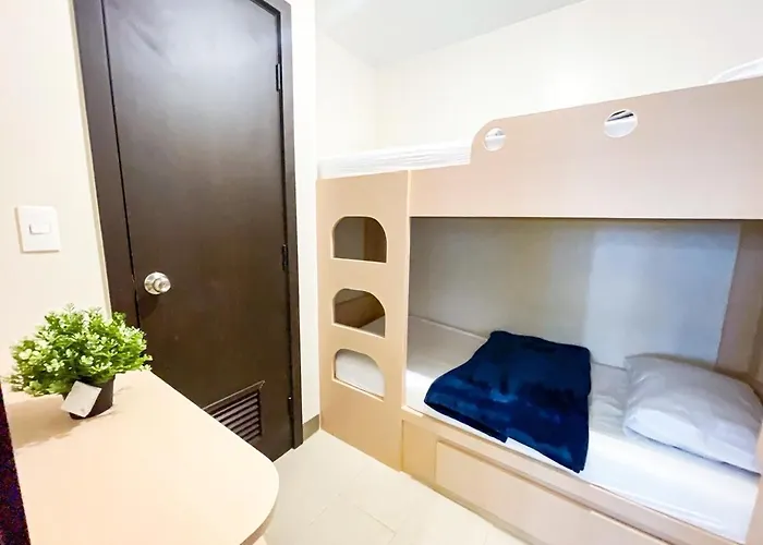 Cozy 3br Near Airport & Okada, Solaire Ii Infinity Pool *