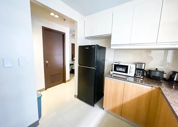 Cozy 3br Near Airport & Okada, Solaire Ii Infinity Pool